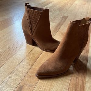 Marc Fisher Brown suede booties